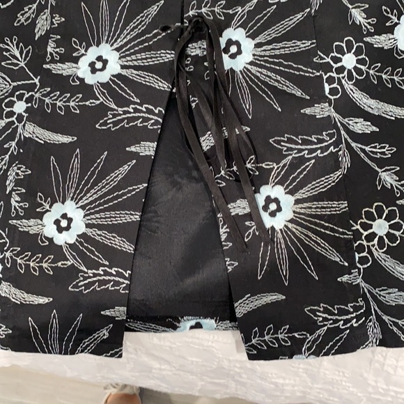 Nanette Lepore vintage skirt size 6 - Picture 2 of 4